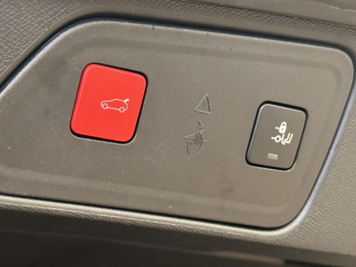 Peugeot 3008 Peugeot 1.6 HYbrid 225 GT Pack Business VEEL OPTIES! | Elec/Stoel | FOCAL | Massage | Leder\Alcan... ActivLease financial lease