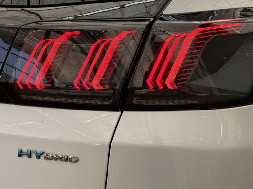 Peugeot 3008 Peugeot 1.6 HYbrid 225 GT Pack Business VEEL OPTIES! | Elec/Stoel | FOCAL | Massage | Leder\Alcan... ActivLease financial lease