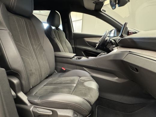 Peugeot 3008 Peugeot 1.6 HYbrid 225 GT Pack Business VEEL OPTIES! | Elec/Stoel | FOCAL | Massage | Leder\Alcan... ActivLease financial lease