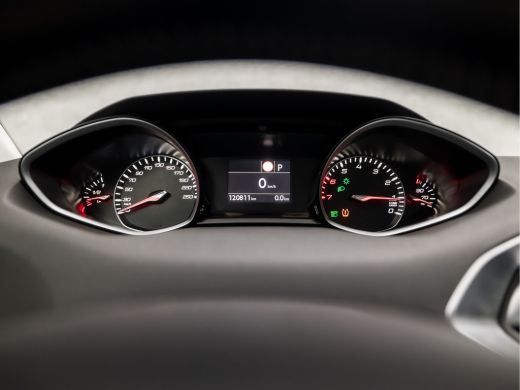Peugeot 308 SW 1.2 PureTech Sport Automaat (PANORAMADAK, APPLE CARPLAY, GROOT NAVI, MASSAGE, STOELVERWARMING,... ActivLease financial lease