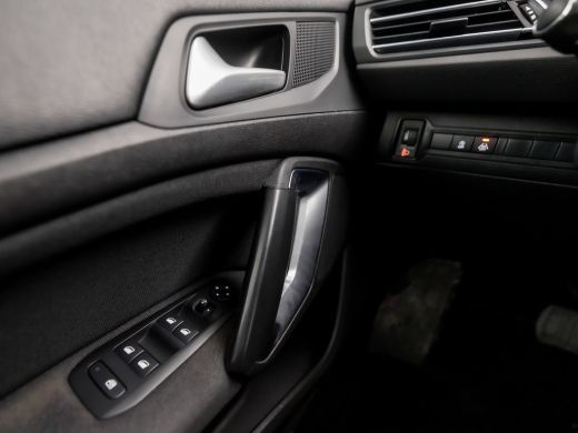 Peugeot 308 SW 1.2 PureTech Sport Automaat (PANORAMADAK, APPLE CARPLAY, GROOT NAVI, MASSAGE, STOELVERWARMING,... ActivLease financial lease