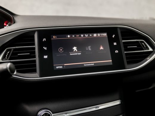 Peugeot 308 SW 1.2 PureTech Sport Automaat (PANORAMADAK, APPLE CARPLAY, GROOT NAVI, MASSAGE, STOELVERWARMING,... ActivLease financial lease