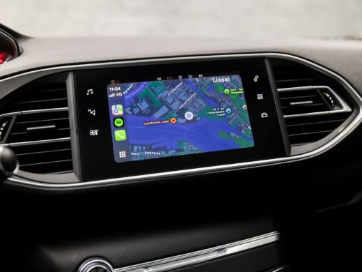 Peugeot 308 SW 1.2 PureTech Sport Automaat (PANORAMADAK, APPLE CARPLAY, GROOT NAVI, MASSAGE, STOELVERWARMING,... ActivLease financial lease
