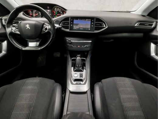 Peugeot 308 SW 1.2 PureTech Sport Automaat (PANORAMADAK, APPLE CARPLAY, GROOT NAVI, MASSAGE, STOELVERWARMING,... ActivLease financial lease