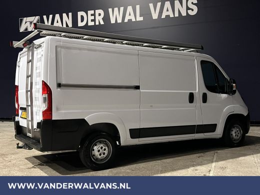 Peugeot Boxer 2.2 BlueHDi 141pk L2H1 Euro6 Airco | Navigatie | Camera | Cruisecontrol | imperiaal, 2500kg trekh... ActivLease financial lease