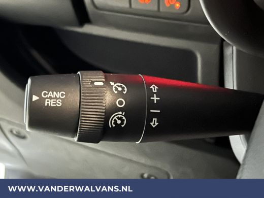 Peugeot Boxer 2.2 BlueHDi 141pk L2H1 Euro6 Airco | Navigatie | Camera | Cruisecontrol | imperiaal, 2500kg trekh... ActivLease financial lease