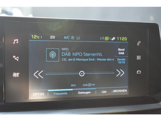 Peugeot e-208 EV Style 50 kWh 3 Fase | Facelift! | Navigatie | Climate Control | Full-LED | Parkeersensoren | ActivLease financial lease