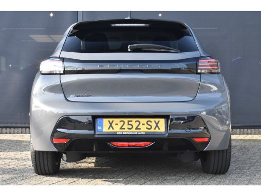 Peugeot e-208 EV Style 50 kWh 3 Fase | Facelift! | Navigatie | Climate Control | Full-LED | Parkeersensoren | ActivLease financial lease