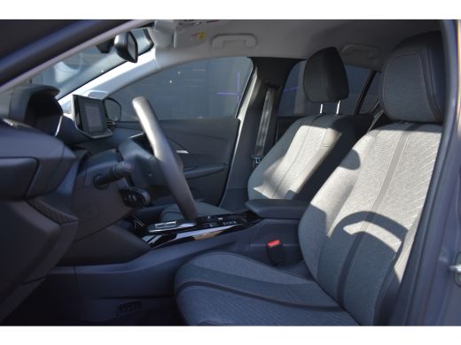 Peugeot e-208 EV Style 50 kWh 3 Fase | Facelift! | Navigatie | Climate Control | Full-LED | Parkeersensoren | ActivLease financial lease