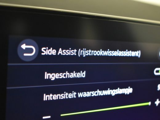Skoda Octavia Combi 1.4 TSI iV PHEV 204pk STYLE | Trekgewicht 1500kg | dodehoekdetectie | Elektrische stoelen m... ActivLease financial lease
