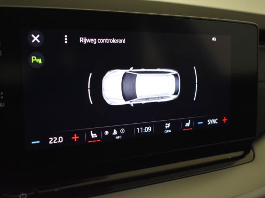 Skoda Octavia Combi 1.4 TSI iV PHEV 204pk STYLE | Trekgewicht 1500kg | dodehoekdetectie | Elektrische stoelen m... ActivLease financial lease