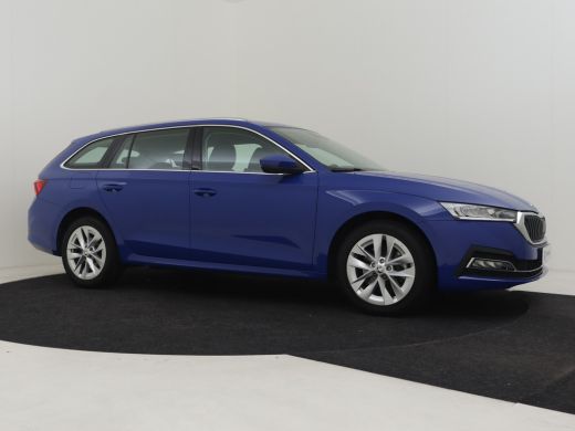 Skoda Octavia Combi 1.4 TSI iV PHEV 204pk STYLE | Trekgewicht 1500kg | dodehoekdetectie | Elektrische stoelen m... ActivLease financial lease