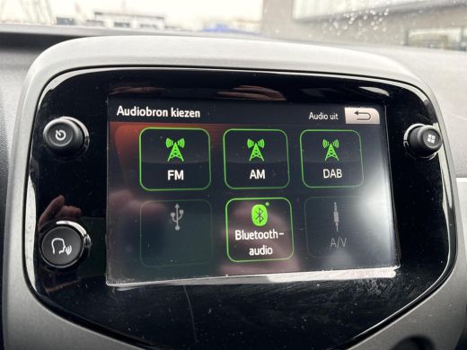Toyota Aygo 1.0 VVT-i x-joy **CLIMATE CONTROL/ APPLE CARPLAY/ 36 MAANDEN GARANTIE** ActivLease financial lease