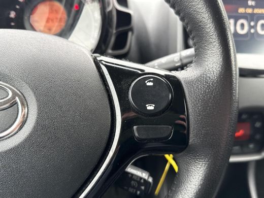 Toyota Aygo 1.0 VVT-i x-joy **CLIMATE CONTROL/ APPLE CARPLAY/ 36 MAANDEN GARANTIE** ActivLease financial lease