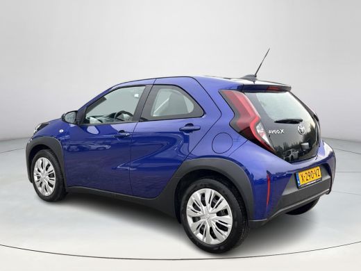Toyota Aygo X 1.0 VVT-i MT Play **ADAPTIEF CRUISE CONTROL/ APPLE CARPLAY/ 36 MAANDEN GARANTIE** ActivLease financial lease