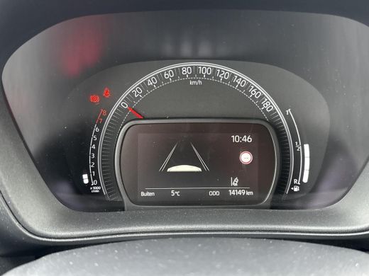 Toyota Aygo X 1.0 VVT-i MT Play **ADAPTIEF CRUISE CONTROL/ APPLE CARPLAY/ 36 MAANDEN GARANTIE** ActivLease financial lease