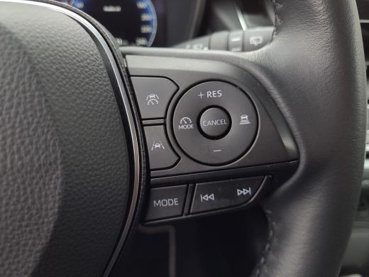 Toyota Corolla Touring Sports 2.0 High Power Hybrid First Edition Toyota Corolla Touring Sports Hybrid 200 Business Plus Model ... ActivLease financial lease