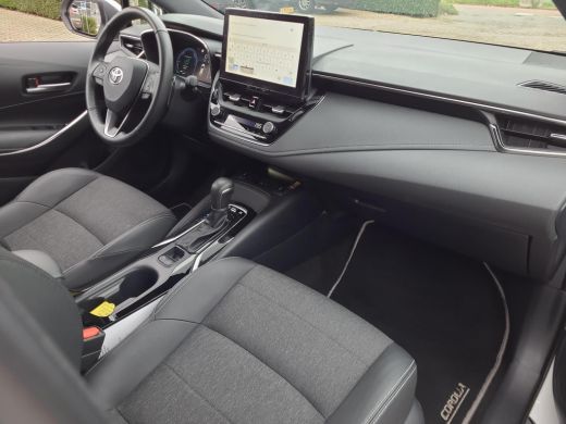 Toyota Corolla Touring Sports 2.0 High Power Hybrid First Edition Toyota Corolla Touring Sports Hybrid 200 Business Plus Model ... ActivLease financial lease
