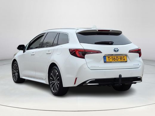 Toyota Corolla Touring Sports 2.0 High Power Hybrid First Edition Toyota Corolla Touring Sports Hybrid 200 Business Plus Model ... ActivLease financial lease
