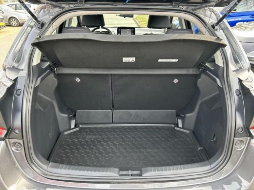 Toyota Yaris 1.5 Hybrid Dynamic | 06-10141018 Voor meer informatie ActivLease financial lease