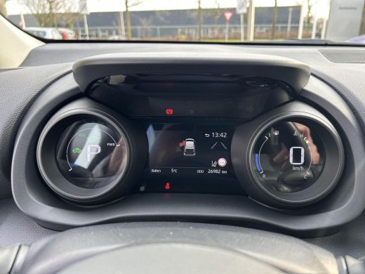 Toyota Yaris 1.5 Hybrid Dynamic | 06-10141018 Voor meer informatie ActivLease financial lease