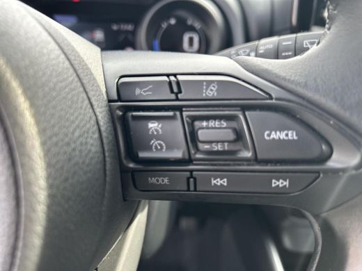 Toyota Yaris 1.5 Hybrid Dynamic | 06-10141018 Voor meer informatie ActivLease financial lease