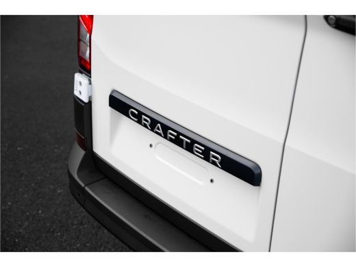 Volkswagen Crafter | 2024 | Highline | 177 pk | Automaat | Navi by App ActivLease financial lease