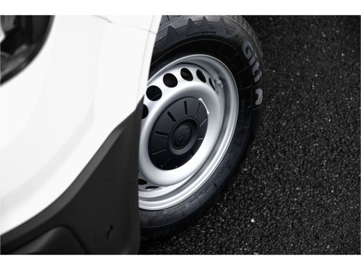 Volkswagen Crafter | 2024 | Highline | 177 pk | Automaat | Navi by App ActivLease financial lease