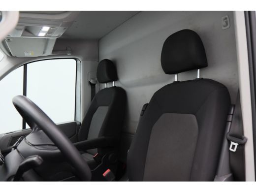 Volkswagen Crafter 35 2.0 TDI L3H3 DC Highline | Camera | Parkeersensoren | Airco | Cruise | Trekhaak | Ergo comfort... ActivLease financial lease