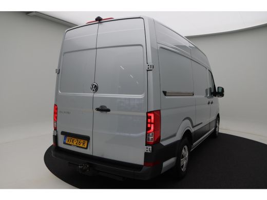 Volkswagen Crafter 35 2.0 TDI L3H3 DC Highline | Camera | Parkeersensoren | Airco | Cruise | Trekhaak | Ergo comfort... ActivLease financial lease