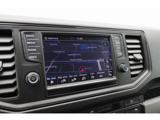 Volkswagen Crafter 35 2.0 TDI L3H3 DC Highline | Camera | Parkeersensoren | Airco | Cruise | Trekhaak | Ergo comfort... ActivLease financial lease
