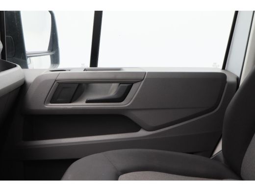 Volkswagen Crafter 35 2.0 TDI L3H3 DC Highline | Camera | Parkeersensoren | Airco | Cruise | Trekhaak | Ergo comfort... ActivLease financial lease