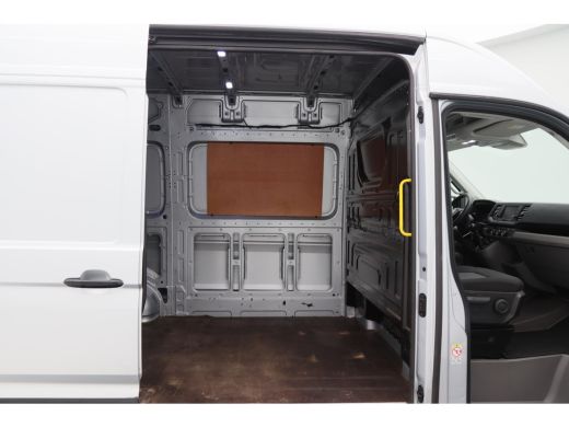 Volkswagen Crafter 35 2.0 TDI L3H3 DC Highline | Camera | Parkeersensoren | Airco | Cruise | Trekhaak | Ergo comfort... ActivLease financial lease