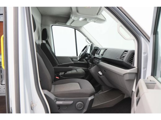 Volkswagen Crafter 35 2.0 TDI L3H3 DC Highline | Camera | Parkeersensoren | Airco | Cruise | Trekhaak | Ergo comfort... ActivLease financial lease