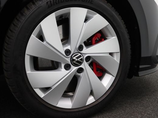 Volkswagen Golf 1.4 eHybrid GTE 245PK DSG full led, adaptive cruise, stuur-stoelverwarming, keyless, navigatie, 1... ActivLease financial lease