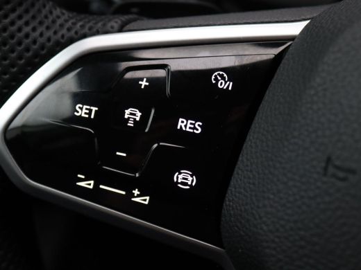 Volkswagen Golf 1.4 eHybrid GTE 245PK DSG full led, adaptive cruise, stuur-stoelverwarming, keyless, navigatie, 1... ActivLease financial lease