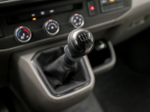 Volkswagen Transporter Kombi 2.0 TDI L1H1 (9 PERSOONS, LEDER, APPLE CARPLAY, GROOT NAVI, NIEUWE APK, ELEK RAMEN, CRUISE, TREKH... ActivLease financial lease
