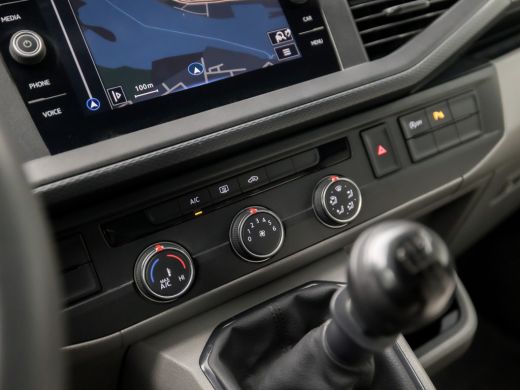 Volkswagen Transporter Kombi 2.0 TDI L1H1 (9 PERSOONS, LEDER, APPLE CARPLAY, GROOT NAVI, NIEUWE APK, ELEK RAMEN, CRUISE, TREKH... ActivLease financial lease