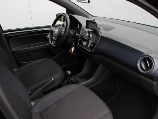 Volkswagen up! Active 5drs. Clima | Cruise | Camera | Vol! ActivLease financial lease