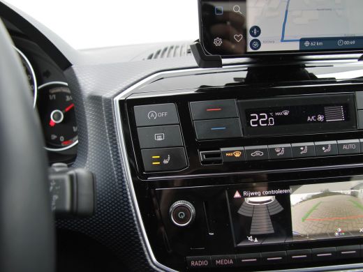 Volkswagen up! Active 5drs. Clima | Cruise | Camera | Vol! ActivLease financial lease