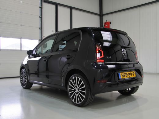 Volkswagen up! Active 5drs. Clima | Cruise | Camera | Vol! ActivLease financial lease
