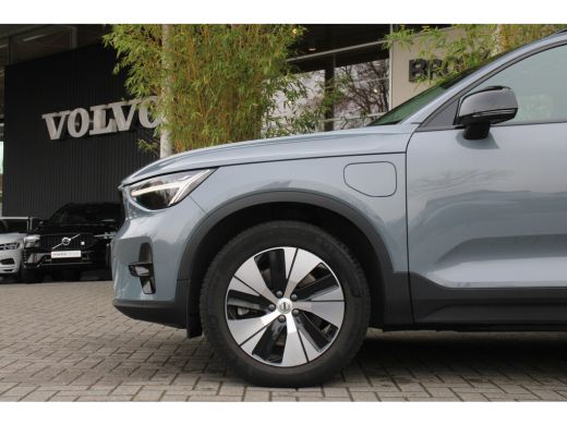 Volvo  XC40 Volvo 1.5 T4 Plug-in hybrid Plus Dark | MY23! | Camera | Adaptive Cruise | Dodehoeksensoren | Stu... ActivLease financial lease
