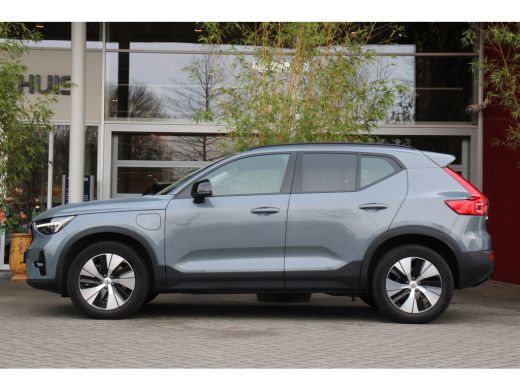 Volvo  XC40 Volvo 1.5 T4 Plug-in hybrid Plus Dark | MY23! | Camera | Adaptive Cruise | Dodehoeksensoren | Stu... ActivLease financial lease