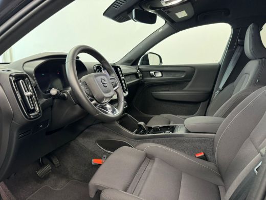 Volvo  XC40 Recharge Core 70 kWh | Climate Pack | Getint glas | Camera | Stoel/stuur verw. | Acteruitrijcam. ... ActivLease financial lease
