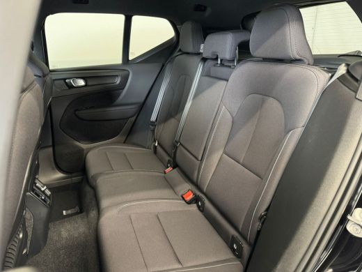 Volvo  XC40 Recharge Core 70 kWh | Climate Pack | Getint glas | Camera | Stoel/stuur verw. | Acteruitrijcam. ... ActivLease financial lease