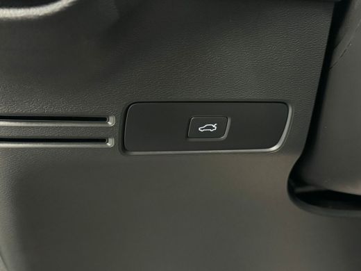 Volvo  XC40 Recharge Core 70 kWh | Climate Pack | Getint glas | Camera | Stoel/stuur verw. | Acteruitrijcam. ... ActivLease financial lease
