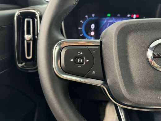 Volvo  XC40 Recharge Core 70 kWh | Climate Pack | Getint glas | Camera | Stoel/stuur verw. | Acteruitrijcam. ... ActivLease financial lease