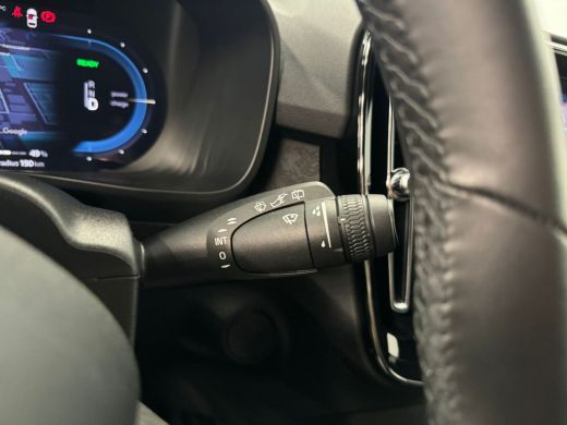 Volvo  XC40 Recharge Core 70 kWh | Climate Pack | Getint glas | Camera | Stoel/stuur verw. | Acteruitrijcam. ... ActivLease financial lease