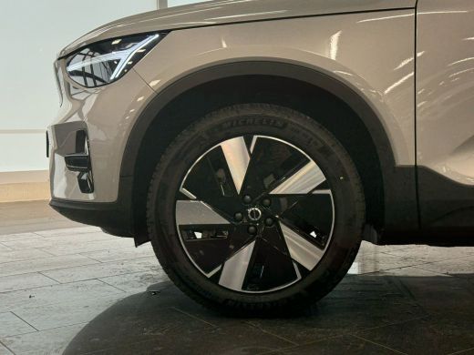 Volvo  XC40 Volvo Single Motor Extended Range Plus 82 kWh | Achteruitrijcamera | Apple Carplay/Android Auto|t... ActivLease financial lease