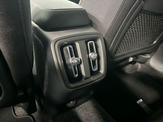 Volvo  XC40 Volvo Single Motor Extended Range Plus 82 kWh | Achteruitrijcamera | Apple Carplay/Android Auto|t... ActivLease financial lease